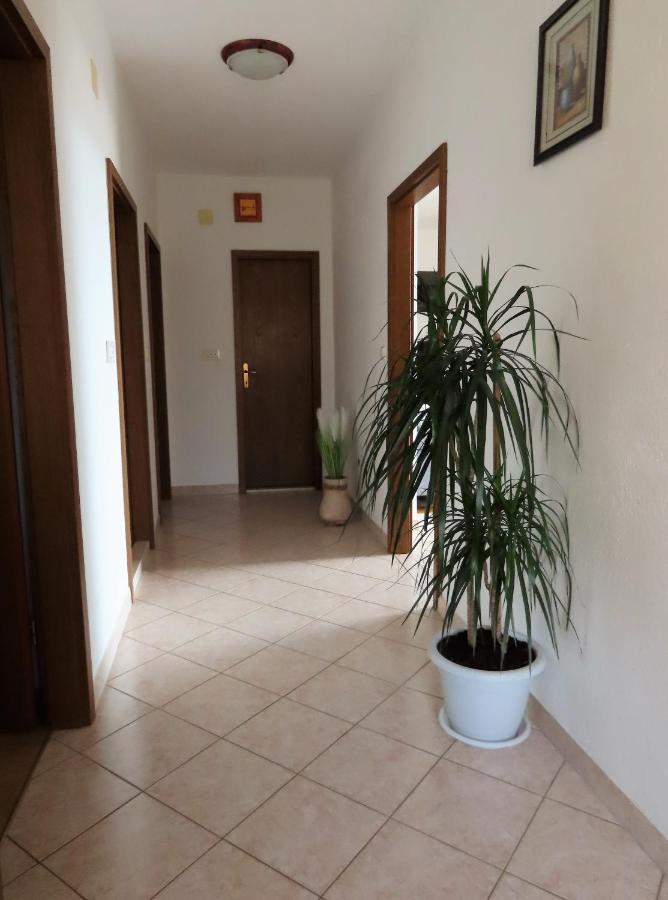דירות מאקרסקה Apartman Rita מראה חיצוני תמונה